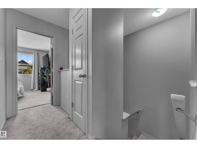 3036 Arthurs Cr SW — photo 17 of 39
