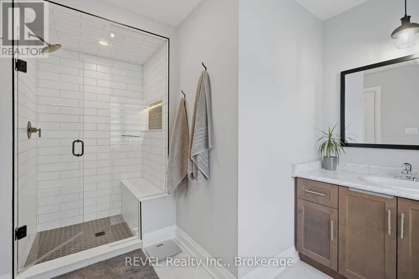 11 Lymburner Street — photo 22 of 40