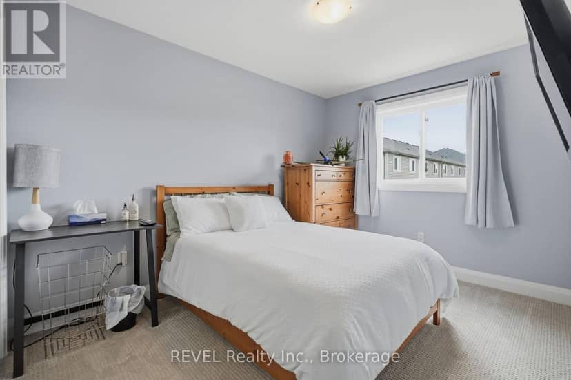 11 Lymburner Street — photo 28 of 40