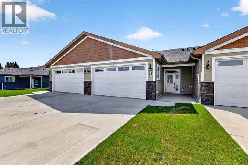 28, 610 4 Avenue SW, Sundre, photo 2
