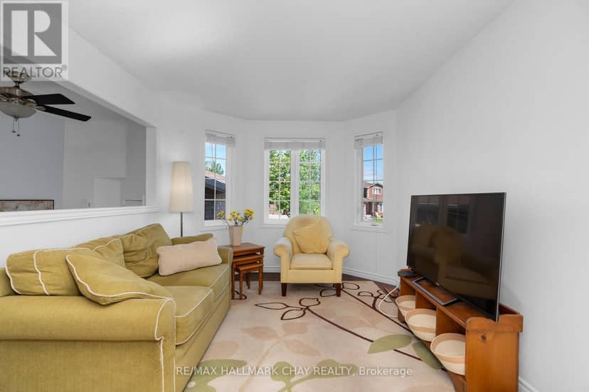 63 Masters Drive — photo 6 of 32