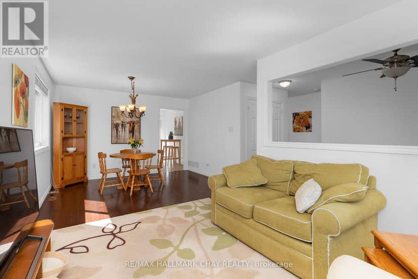 63 Masters Drive — photo 7 of 32