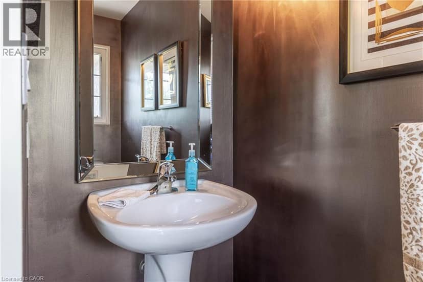 8625 UPPER CANADA Drive — photo 12 of 29