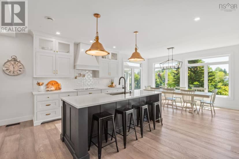 1578 John Brackett Drive — photo 7 of 40