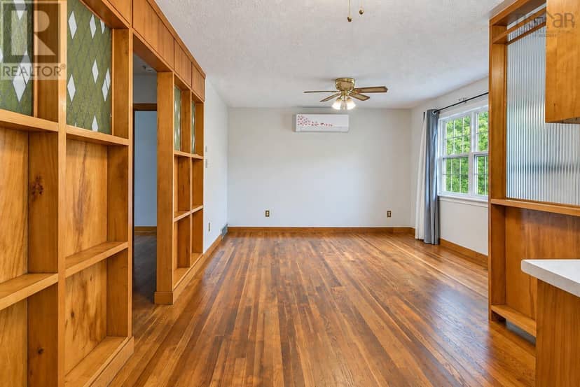110 Park Street — photo 16 of 40