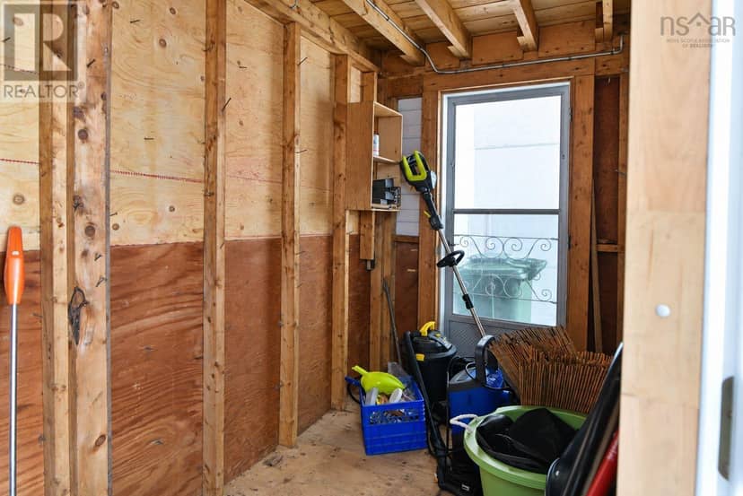 110 Park Street — photo 38 of 40