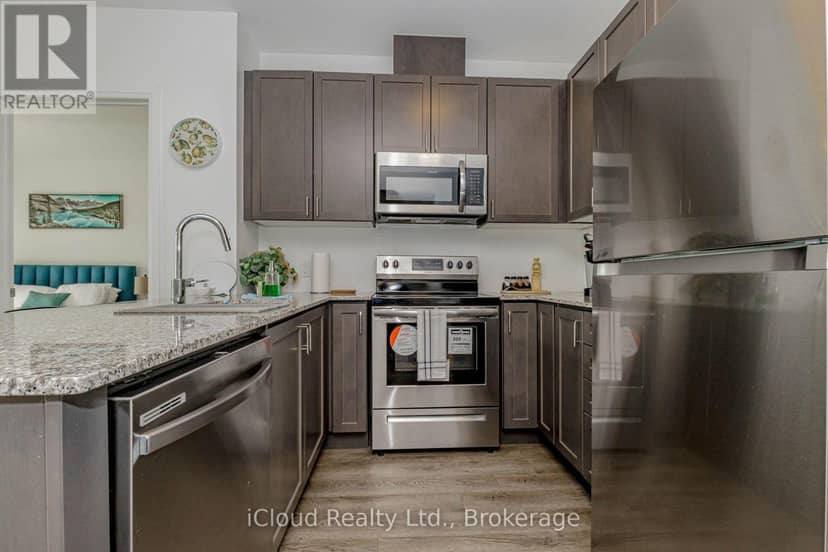 504 - 95 Dundas Street — photo 10 of 21