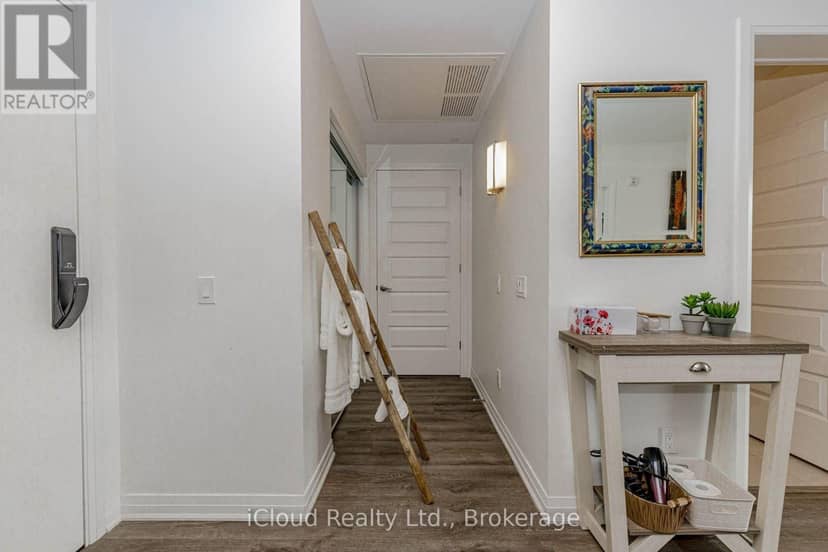 504 - 95 Dundas Street — photo 16 of 21
