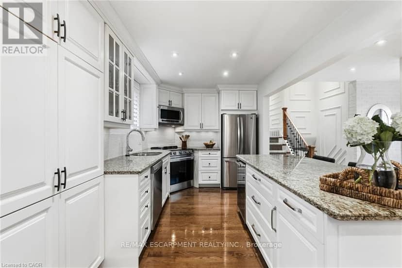 194 Foxbar Road — photo 8 of 24