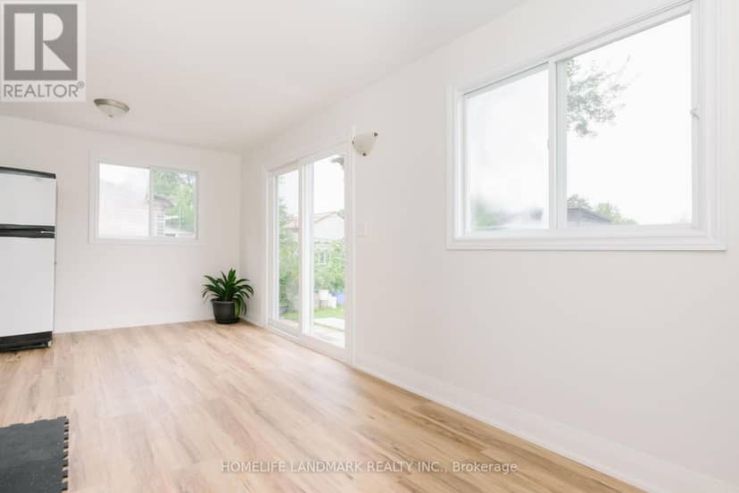 2419 Cashmere Avenue — photo 9 of 29