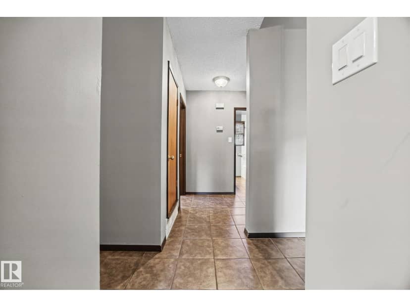 38 Raven Dr — photo 15 of 40