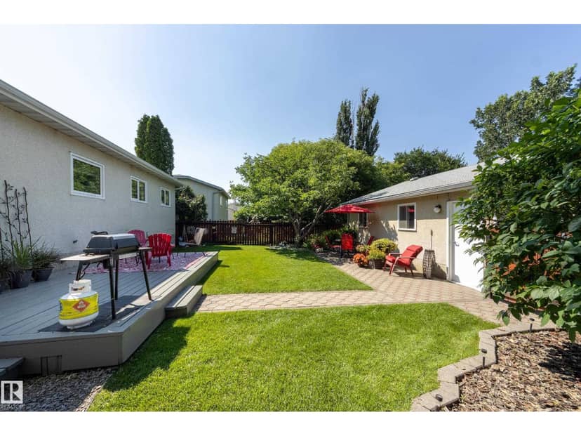 4904 11 AV NW — photo 37 of 40