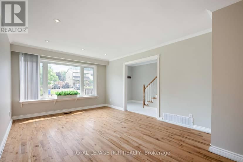 19 Oxford Street — photo 6 of 33