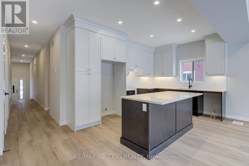 147 Siebert Avenue — photo 11 of 40