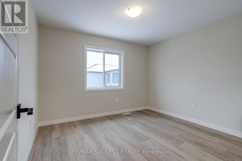 147 Siebert Avenue — photo 33 of 40