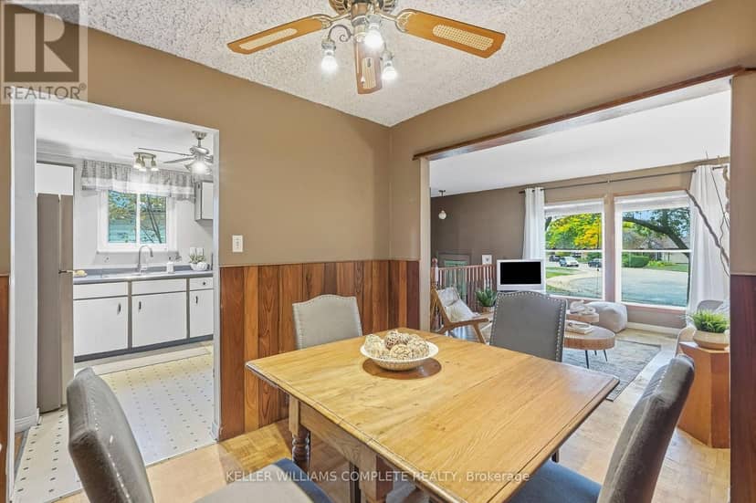 228 Golden Orchard Drive, Hamilton, photo 6