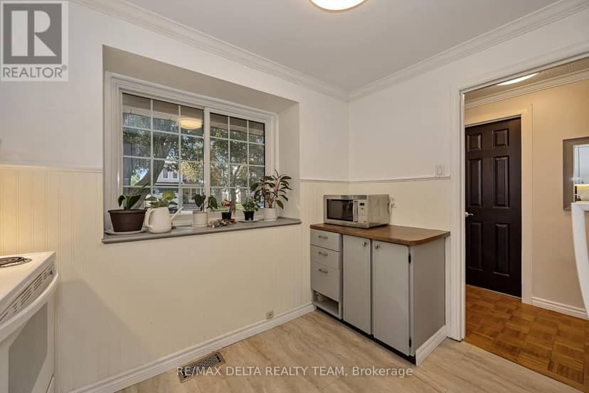 435 Duvernay Drive — photo 12 of 40