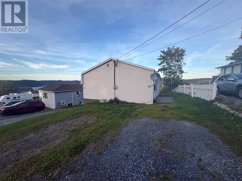 169 Elizabeth Street — photo 26 of 29