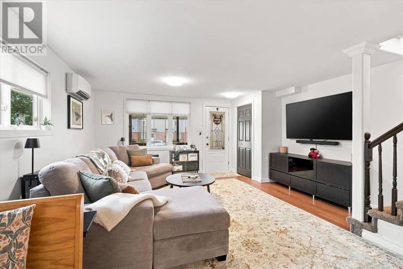 624 Empire Avenue — photo 3 of 21