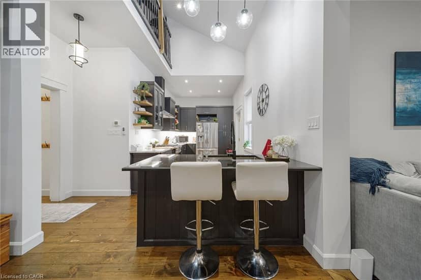 28 CAMBRIDGE Street — photo 20 of 39