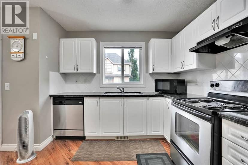 199 Cedarwood Lane SW — photo 13 of 40