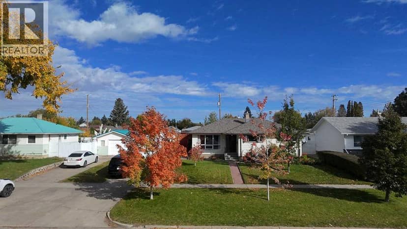 4925 56 Avenue, Taber