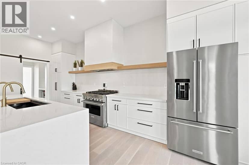 2468 COCKSHUTT Road — photo 9 of 40