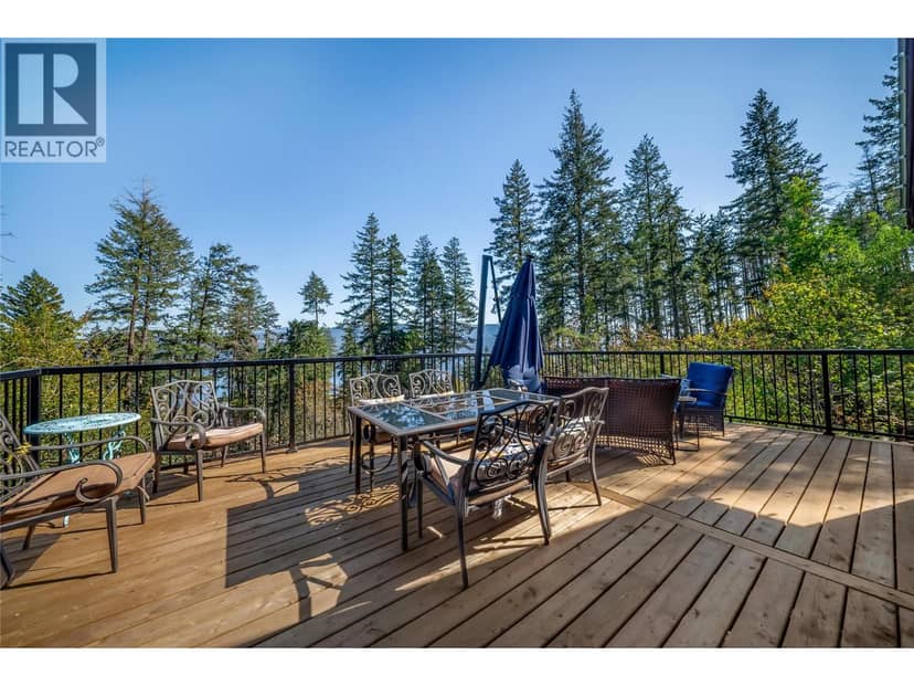665 Udell Road, Vernon, photo 3