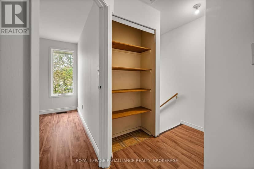 42 Wycliffe Crescent — photo 14 of 39