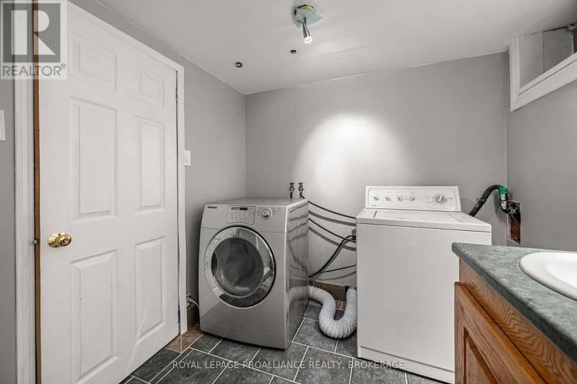 42 Wycliffe Crescent — photo 25 of 39