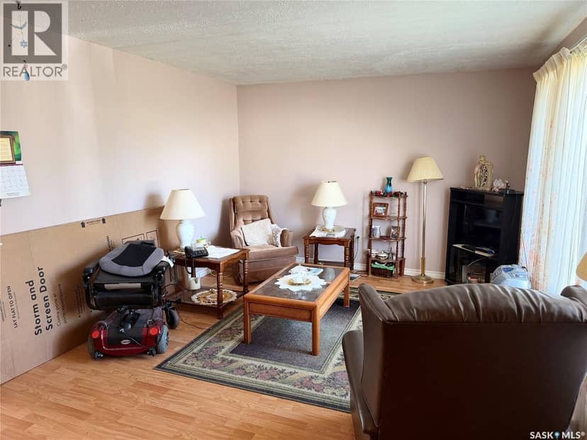 201 2nd AVENUE, Melfort, photo 4