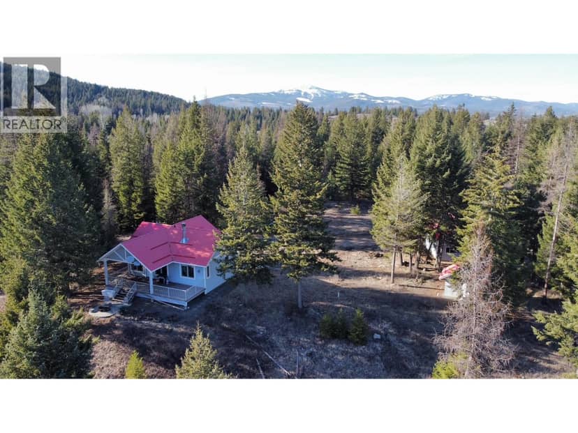 1475 Courtenay Brown Road, Bridesville
