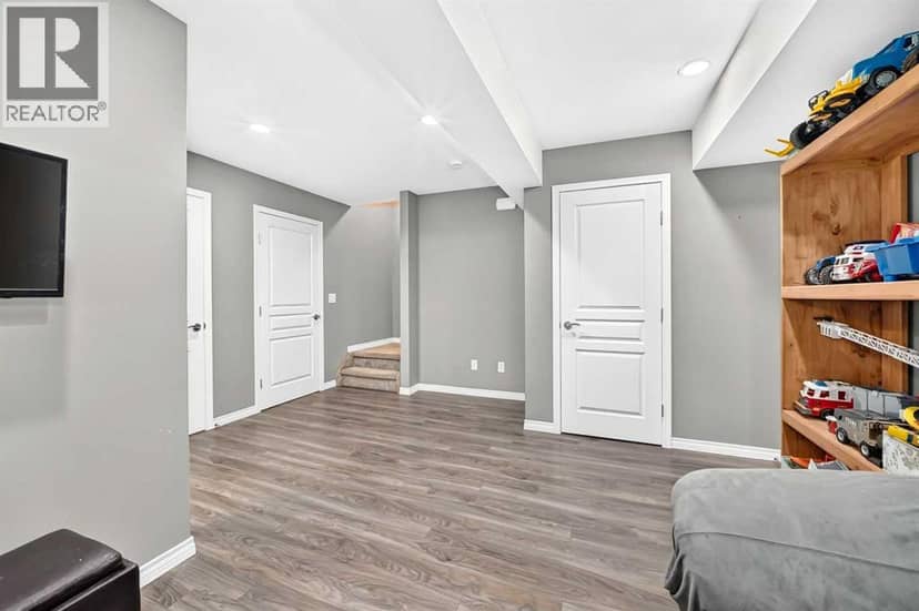 31 Crestview Boulevard — photo 32 of 39