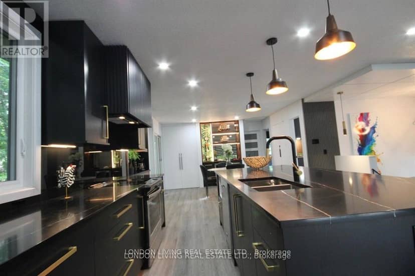 890 Viscount Road — photo 9 of 38