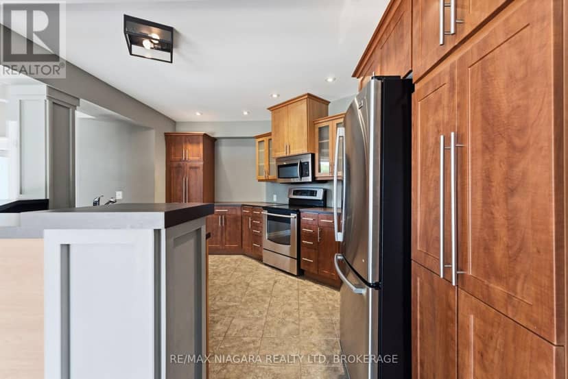 291 Vine Street — photo 17 of 38