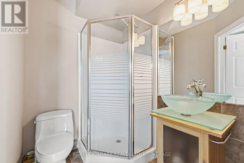 291 Vine Street — photo 20 of 38