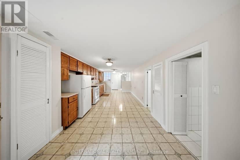 92 Andrew Park — photo 18 of 30