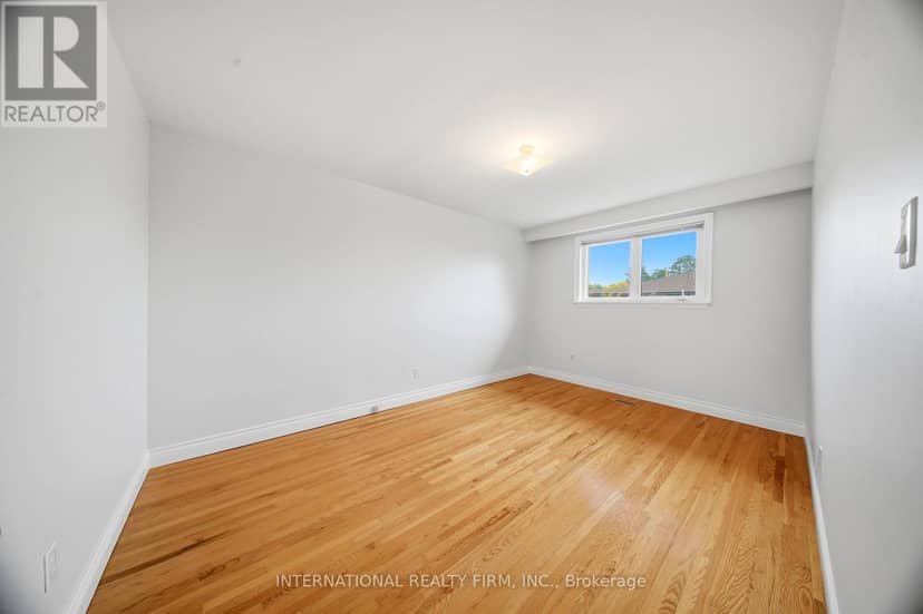 92 Andrew Park — photo 8 of 30
