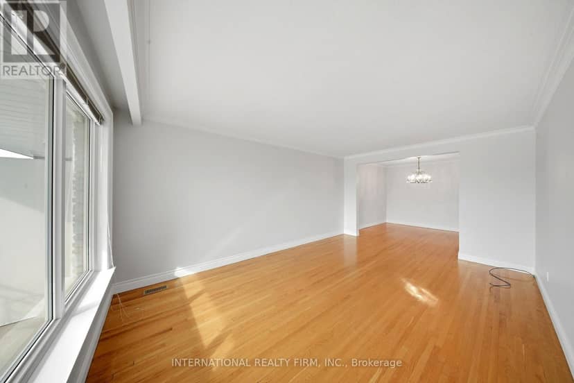 92 Andrew Park — photo 4 of 30