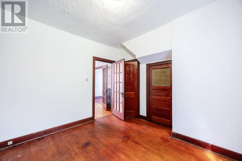 151 Albert ST E — photo 16 of 34