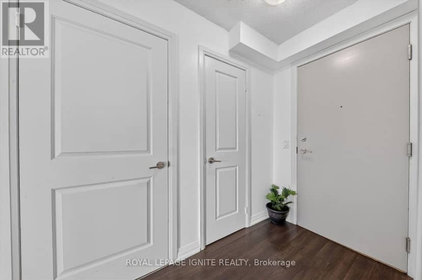 1110 - 30 Meadowglen Place — photo 10 of 39