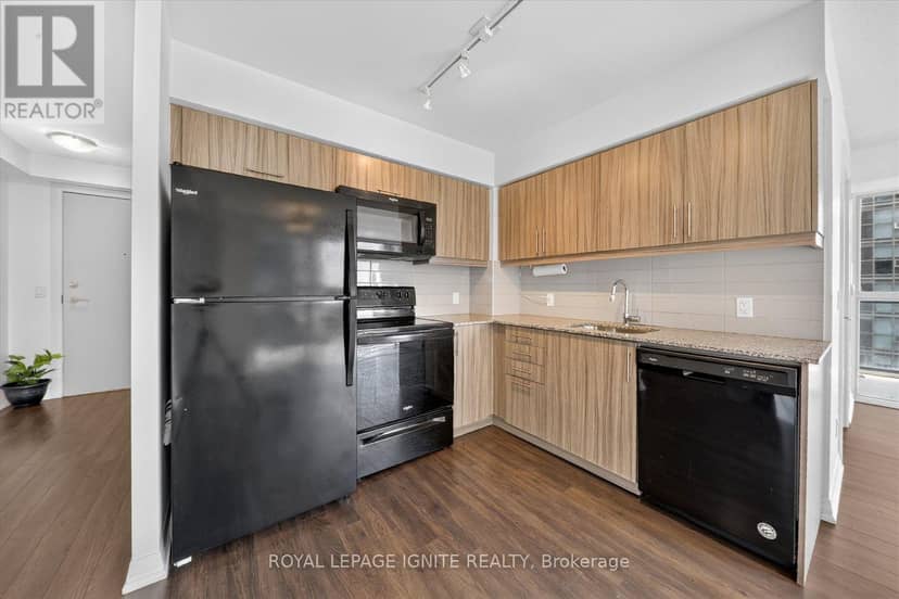 1110 - 30 Meadowglen Place — photo 16 of 39