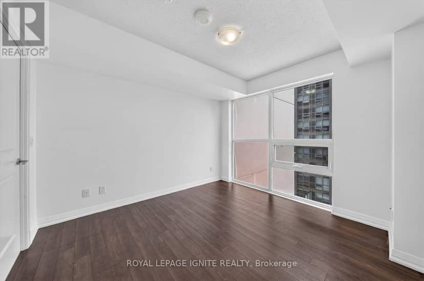 1110 - 30 Meadowglen Place — photo 22 of 39