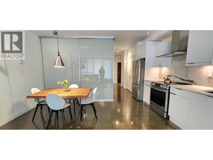 714 221 UNION STREET, Vancouver, photo 2