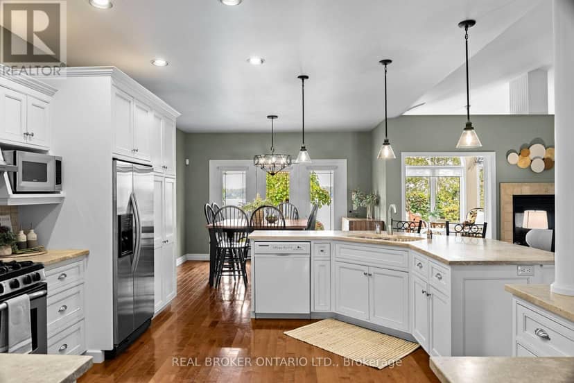 159 Creighton Street — photo 12 of 40