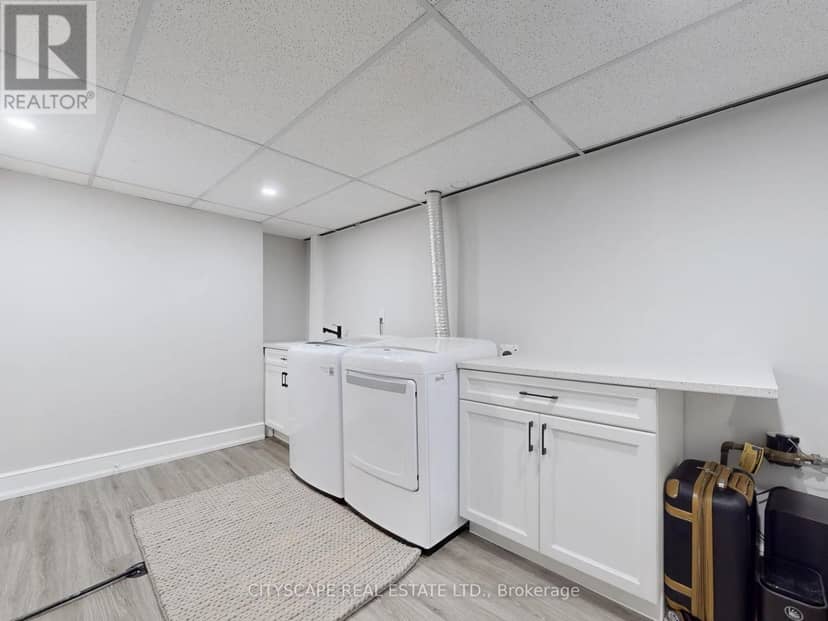 2585 Kenna Court — photo 34 of 40