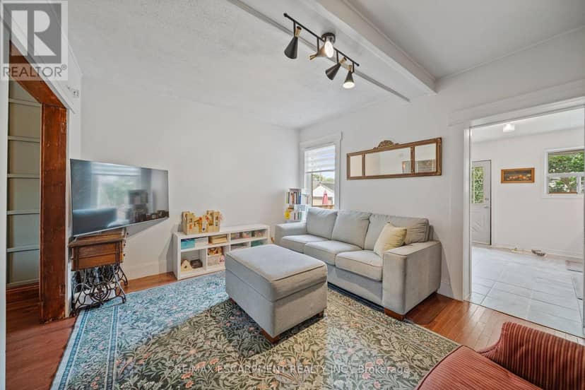 24 Belview Avenue — photo 12 of 33