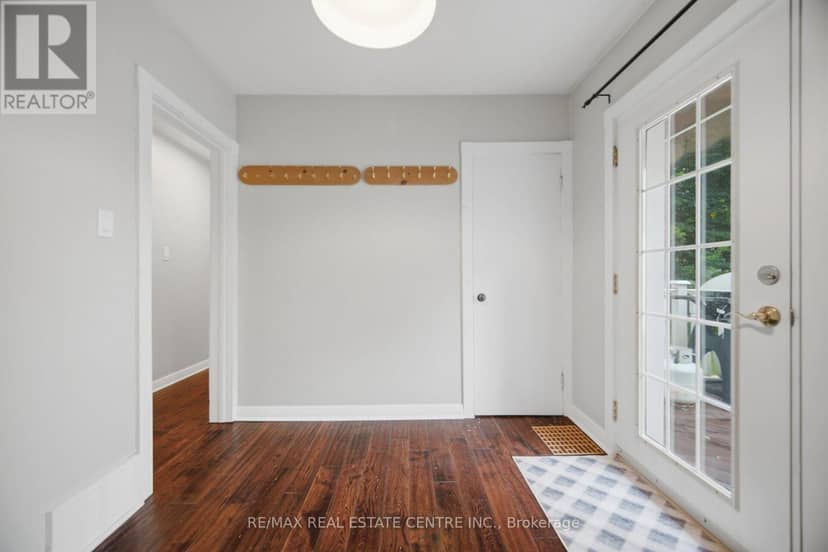4 Lincoln Crescent — photo 20 of 40