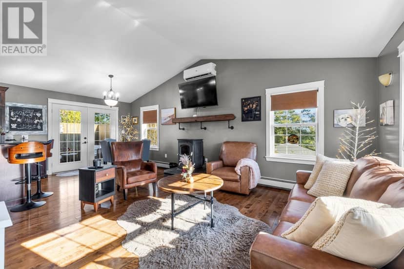 18 Cedar Avenue — photo 7 of 40