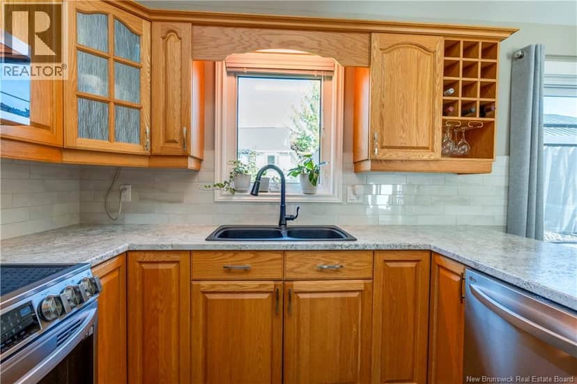228 Herve Street — photo 17 of 40